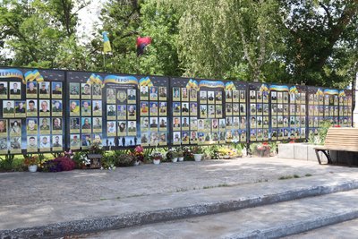 В Охтирці попрощались з військовослужбовцем Олександром Заворою В Охтирці попрощались з військовослужбовцем Олександром Заворою
