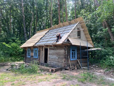 Хата із села Соломир у Шевченківському гаю, травень 2024 Хата із села Соломир у Шевченківському гаю, травень 2024