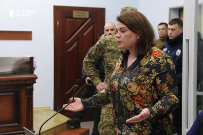 Адвокатка Магамедрасуловa Олена Щербан у Київському апеляційному суді, 3 грудня 2025 року Адвокатка Магамедрасуловa Олена Щербан у Київському апеляційному суді, 3 грудня 2025 року