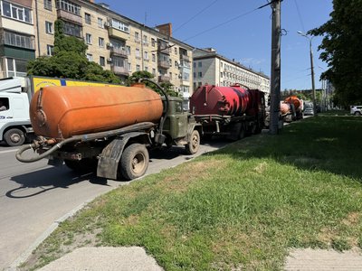У Полтаві завершили страйк асенізаторів: яких домовленостей досягли з ОВА та Полтававодоканалом У Полтаві завершили страйк асенізаторів: яких домовленостей досягли з ОВА та Полтававодоканалом