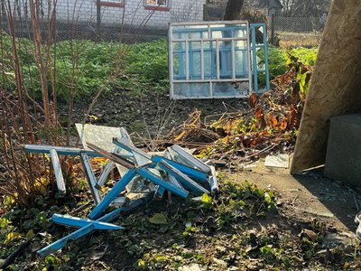 За кілька метрів від будинків: жителі села на Золотоніщині оговтуються від нічного вибуху За кілька метрів від будинків: жителі села на Золотоніщині оговтуються від нічного вибуху