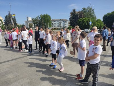 До Дня вишиванки у Житомирі городяни бігли патріотичний крос у вишиванках До Дня вишиванки у Житомирі городяни бігли патріотичний крос у вишиванках