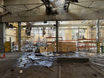 Авіабомби вдарили по двох районах Харкова 27 травня: є поранені й загибла Авіабомби вдарили по двох районах Харкова 27 травня: є поранені й загибла