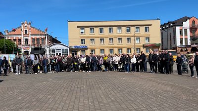 "Він був справжнім патріотом": на Рівненщині попрощалися з 30-річним Іллею Міщуком "Він був справжнім патріотом": на Рівненщині попрощалися з 30-річним Іллею Міщуком
