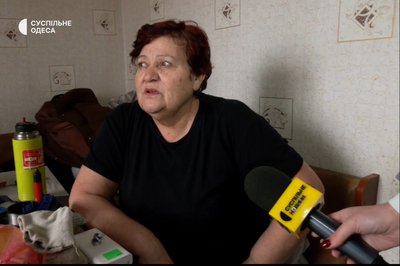 "Весь час летіли безпілотники": що кажуть мешканці будинку, у який влучив російський дрон "Весь час летіли безпілотники": що кажуть мешканці будинку, у який влучив російський дрон