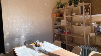 "Пічці потрібно вісім годин світла": як працює керамічна майстерня у Кропивницькому під час відключень електрики "Пічці потрібно вісім годин світла": як працює керамічна майстерня у Кропивницькому під час відключень електрики