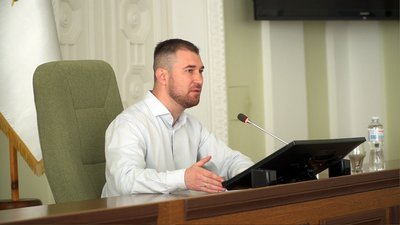 Міськрада запропонувала МВА 4 варіанти вирішення ситуації з громадським транспортом у Чернігові: чи здорожчає проїзд Міськрада запропонувала МВА 4 варіанти вирішення ситуації з громадським транспортом у Чернігові: чи здорожчає проїзд