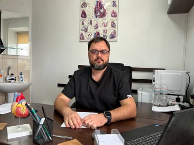 Дві родинні трансплантації нирок: пацієнтів виписали з лікарні у Житомирі