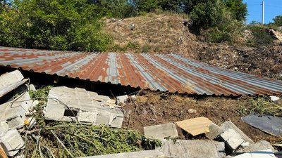 Через зсув ґрунту в Кропивницькому зруйнуване приміщення підприємства з виготовлення меблів: що відомо Через зсув ґрунту в Кропивницькому зруйнуване приміщення підприємства з виготовлення меблів: що відомо