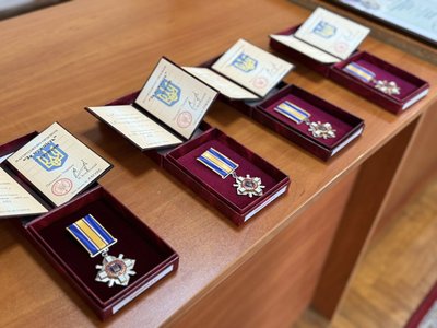 Посмертні нагороди родинам шести військових вручили на Рівненщині Посмертні нагороди родинам шести військових вручили на Рівненщині