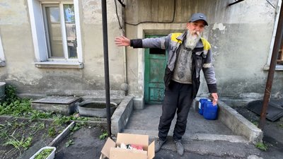 Без світла, води та газу: як живе Білозерське за 18 кілометрів від фронту Без світла, води та газу: як живе Білозерське за 18 кілометрів від фронту