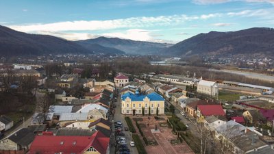 Рейтинг зарплат і премій 11 міських голів з Буковини та доходів їхніх громад Рейтинг зарплат і премій 11 міських голів з Буковини та доходів їхніх громад