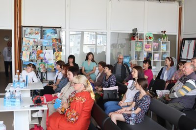 В Охтирці презентували книгу про мистців з Великописарівської громади. Репортаж В Охтирці презентували книгу про мистців з Великописарівської громади. Репортаж