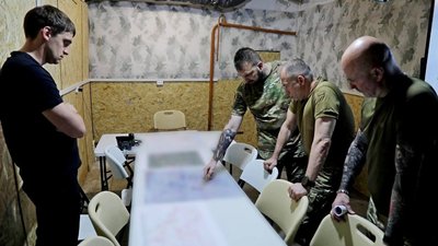 Сирський відвідав підрозділи, які беруть участь в оборонній операції на Запоріжжі Сирський відвідав підрозділи, які беруть участь в оборонній операції на Запоріжжі