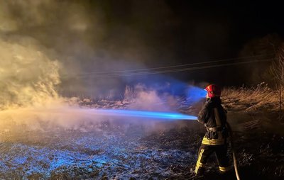 Основна причина — необережне куріння: на Черкащині п'ять разів за добу горів сухостій Основна причина — необережне куріння: на Черкащині п'ять разів за добу горів сухостій