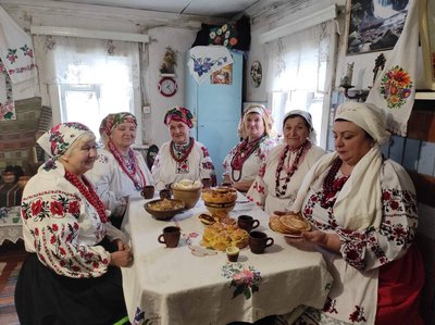 "Гастрономічна спадщина Малинської територіальної громади": путівник із старовинними стравами видали на Житомирщині "Гастрономічна спадщина Малинської територіальної громади": путівник із старовинними стравами видали на Житомирщині