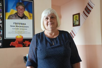 Марія Чобанюк, директорка школи у Дебеславцях Марія Чобанюк, директорка школи у Дебеславцях