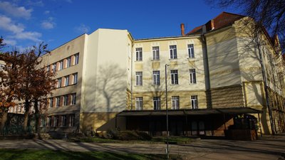 В Ужгороді на набережній Незалежності встановлять модульний туалет. Надали дозвіл на 5 років В Ужгороді на набережній Незалежності встановлять модульний туалет. Надали дозвіл на 5 років