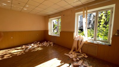 Через удар РФ пошкоджена будівля Суспільного у Кривому Розі Через удар РФ пошкоджена будівля Суспільного у Кривому Розі