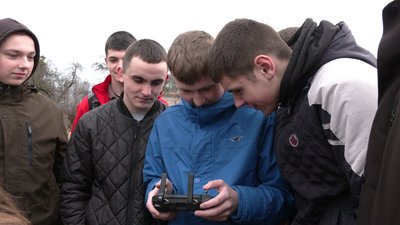 Для ліцеїстів з Рівненщини провели “Урок мужності” від нацгвардійців