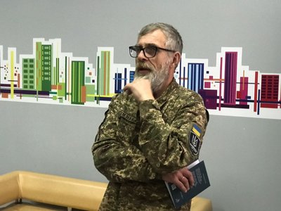 У Тернополі військовий презентував збірку, Олександр Хоменко, листопада 2025 У Тернополі військовий презентував збірку, Олександр Хоменко, листопада 2025