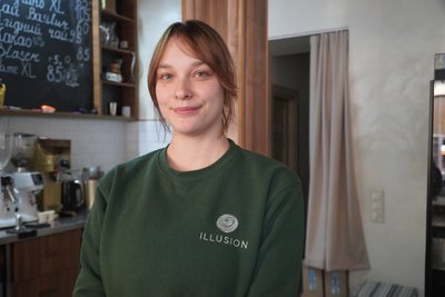 Знову з графіками: як дніпряни пристосовуються до відключень світла Знову з графіками: як дніпряни пристосовуються до відключень світла
