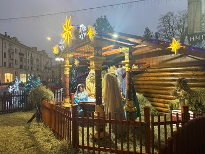 Освячення різдвяної шопки у Тернополі, Тернопіль,12 грудня 2025 року Освячення різдвяної шопки у Тернополі, Тернопіль,12 грудня 2025 року