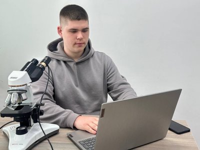 Одинадцятикласник житомирського ліцею №30 Ілля Сидорчук виборов переше місце у всеукраїнському етапі МАН Одинадцятикласник житомирського ліцею №30 Ілля Сидорчук виборов переше місце у всеукраїнському етапі МАН