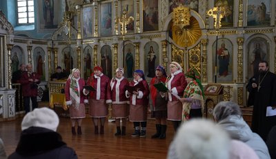 Співали про Бога і Бахмут: у місті на Черкащині відбувся фестиваль колядок Співали про Бога і Бахмут: у місті на Черкащині відбувся фестиваль колядок