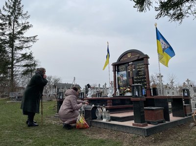 Могила Володимира Лободюка Могила Володимира Лободюка
