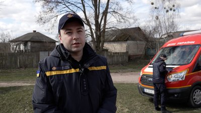 Працівники ДСНС під час рейду в Чернігівському районі виявили трьох паліїв сухої трави й сміття Працівники ДСНС під час рейду в Чернігівському районі виявили трьох паліїв сухої трави й сміття