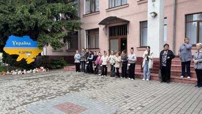 У Крижополі вшанували пам’ять дітей, які загинули внаслідок російської агресії У Крижополі вшанували пам’ять дітей, які загинули внаслідок російської агресії