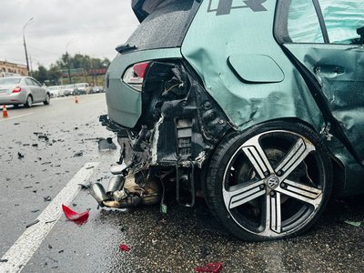 У Кривому Розі зіткнулись два легковика: є травмовані