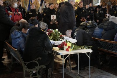 У Черкасах попрощалися із чотирма поліцейськими У Черкасах попрощалися із чотирма поліцейськими