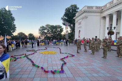 В Одесі запалили лампадки за полеглих захисників: як минула акція пам’яті В Одесі запалили лампадки за полеглих захисників: як минула акція пам’яті