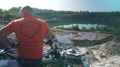 "Всі хочуть побачити, що це таке": екскурсії бурштиновими клондайками пропонують туристам на Рівненщині "Всі хочуть побачити, що це таке": екскурсії бурштиновими клондайками пропонують туристам на Рівненщині