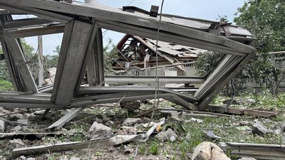 "Мене відкинуло в погріб, чоловіка привалило цеглою": жителька Світловодська про обстріл
