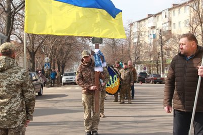 “Жив і загинув в селі Попівка” В Охтирці попрощались з Євгенієм Тимошенком “Жив і загинув в селі Попівка” В Охтирці попрощались з Євгенієм Тимошенком