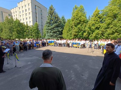 У Луцьку відкрили фотостенд пам’яті загиблих військовослужбовців