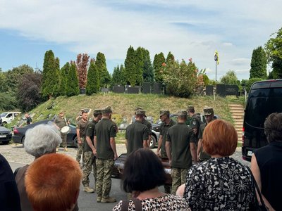 Його дітищем була система "Шабля": у Києві попрощались із військовим та волонтером Данилом Ковжуном Його дітищем була система "Шабля": у Києві попрощались із військовим та волонтером Данилом Ковжуном