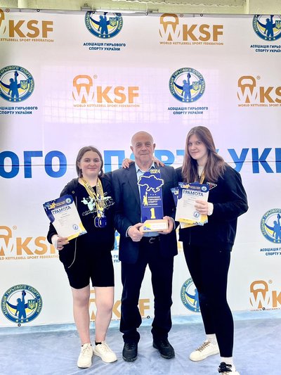 Команда Рівненської області перемогла на чемпіонаті Асоціації гирьового спорту України