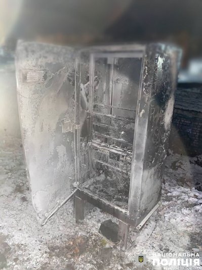 На Київщині затримали двох чоловіків, яких підозрюють в підпалі релейних шаф