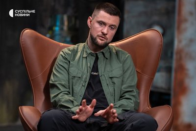Музикант і військовий Олександр Ярмак під час інтервʼю Суспільному Музикант і військовий Олександр Ярмак під час інтервʼю Суспільному
