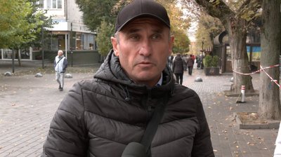 У Луцьку попрощалися із 47-річним гранатометником Віктором Калеником, який загинув у Курській області РФ У Луцьку попрощалися із 47-річним гранатометником Віктором Калеником, який загинув у Курській області РФ