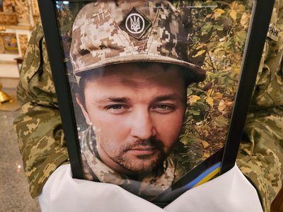 У Полтаві попрощалися із снайпером Олексієм Каніболоцьким У Полтаві попрощалися із снайпером Олексієм Каніболоцьким