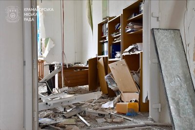 У Краматорську обстрілом пошкодили школу імені Героя України Степана Чубенка У Краматорську обстрілом пошкодили школу імені Героя України Степана Чубенка