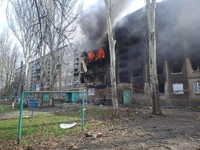 Наслідки обстрілів Донеччини 5 квітня. Фото: Telegram / Павло Кириленко Наслідки обстрілів Донеччини 5 квітня. Фото: Telegram / Павло Кириленко
