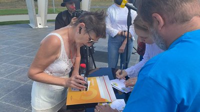 "Все буде UA": на Черкащині погасили марку до Дня Незалежності України
