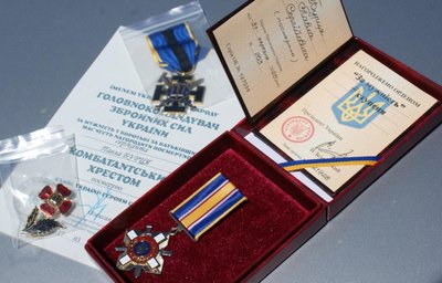Родині 47-річного сержанта з Волині передали його посмертні нагороди Родині 47-річного сержанта з Волині передали його посмертні нагороди