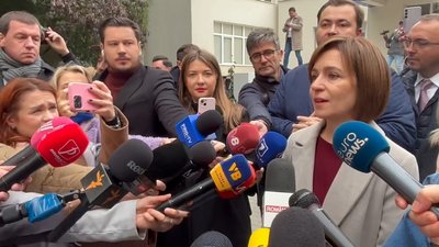 Президентка Молдови Мая Санду після голосування на виборах та референдумі
